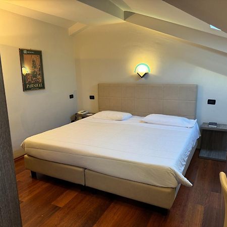Jet Hotel Caselle Torinese Exterior foto